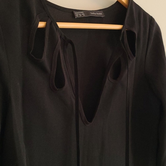 FREE ADD-ON WITH PURCHASE XSMALL ZARA - Picture 3 of 3